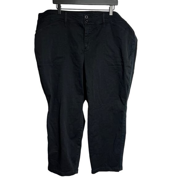 Torrid Women's Plus Size Black Crop Aviator Twill Mid-Rise Pants - Size 26 - NWT
